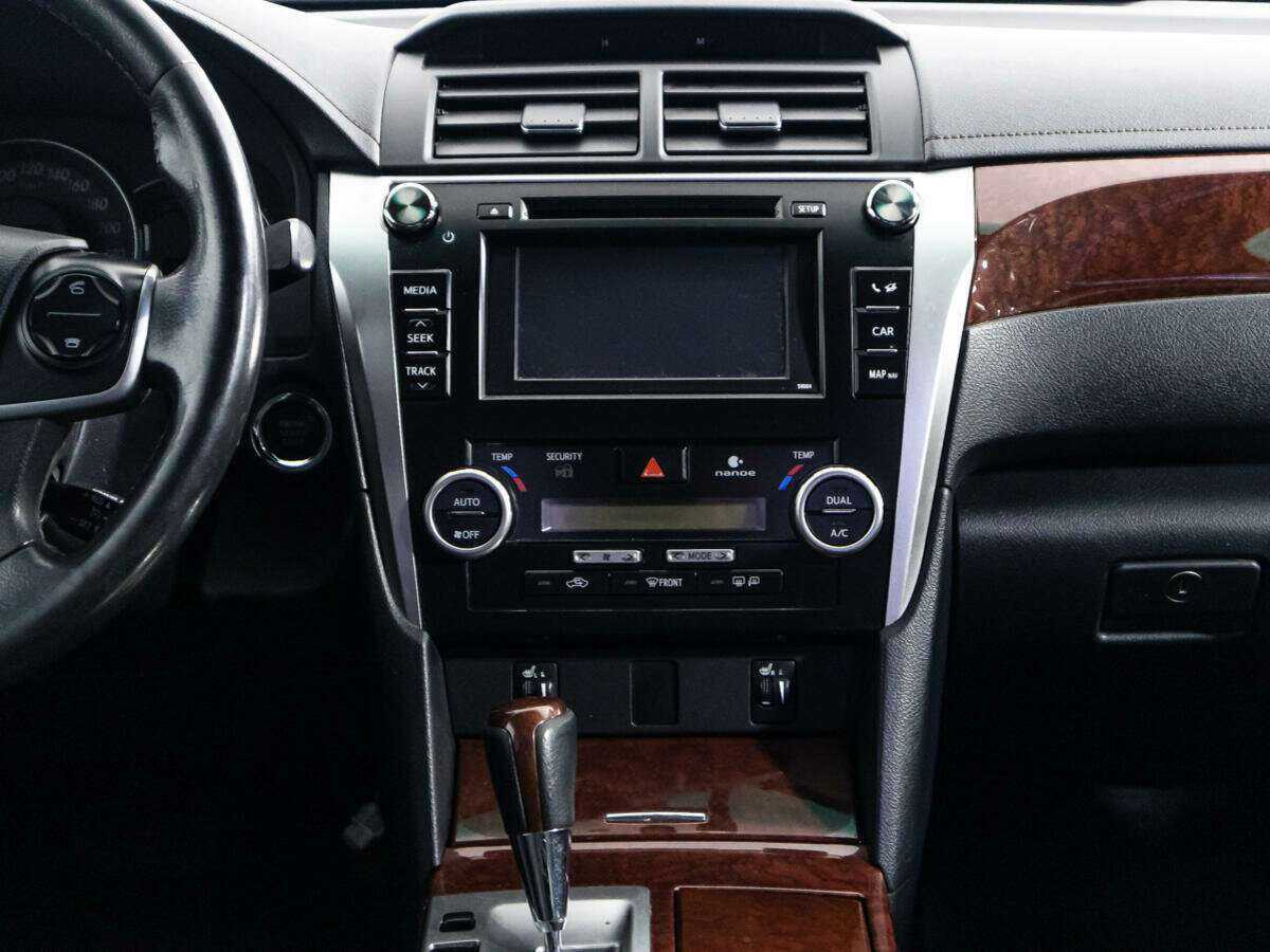 Купить Toyota Camry с пробегом. Фото: #13
