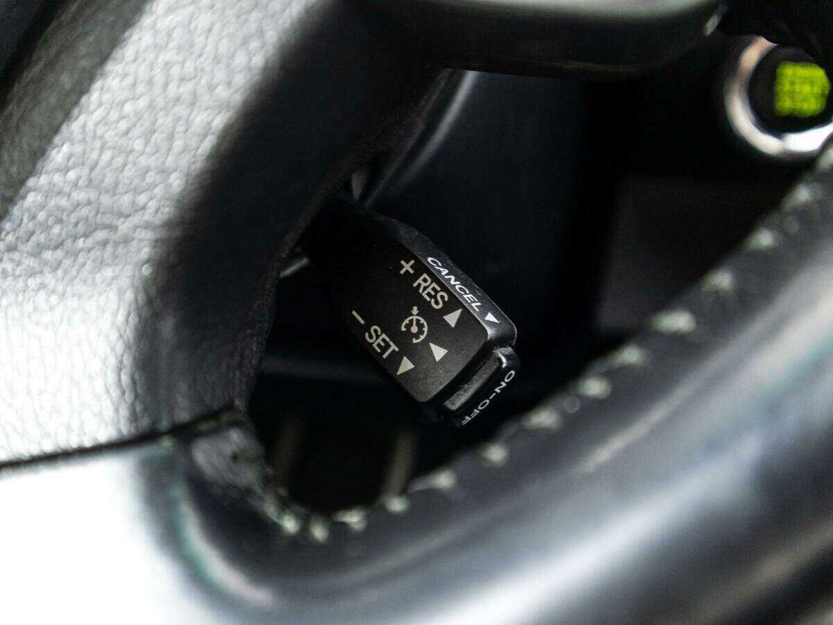 Купить Toyota Camry с пробегом. Фото: #18