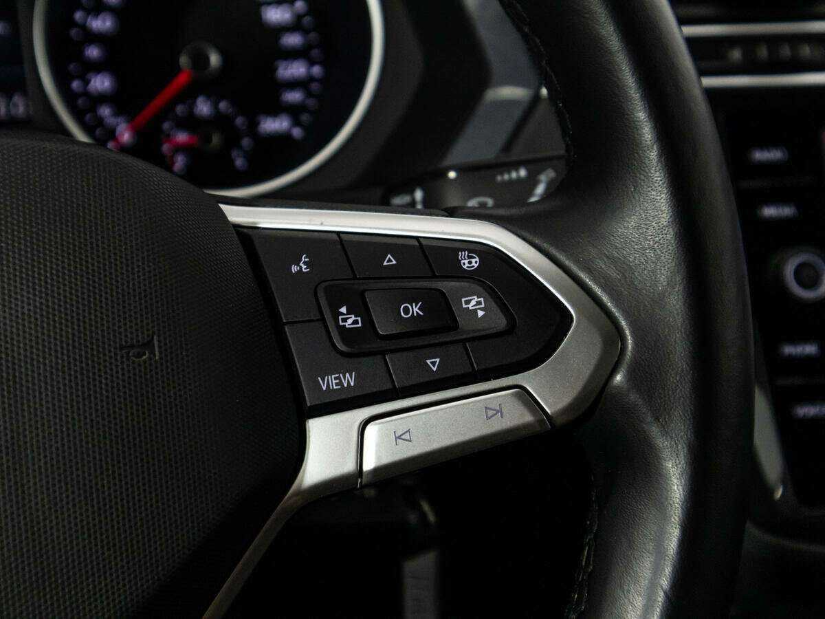 Купить Volkswagen Tiguan с пробегом. Фото: #15