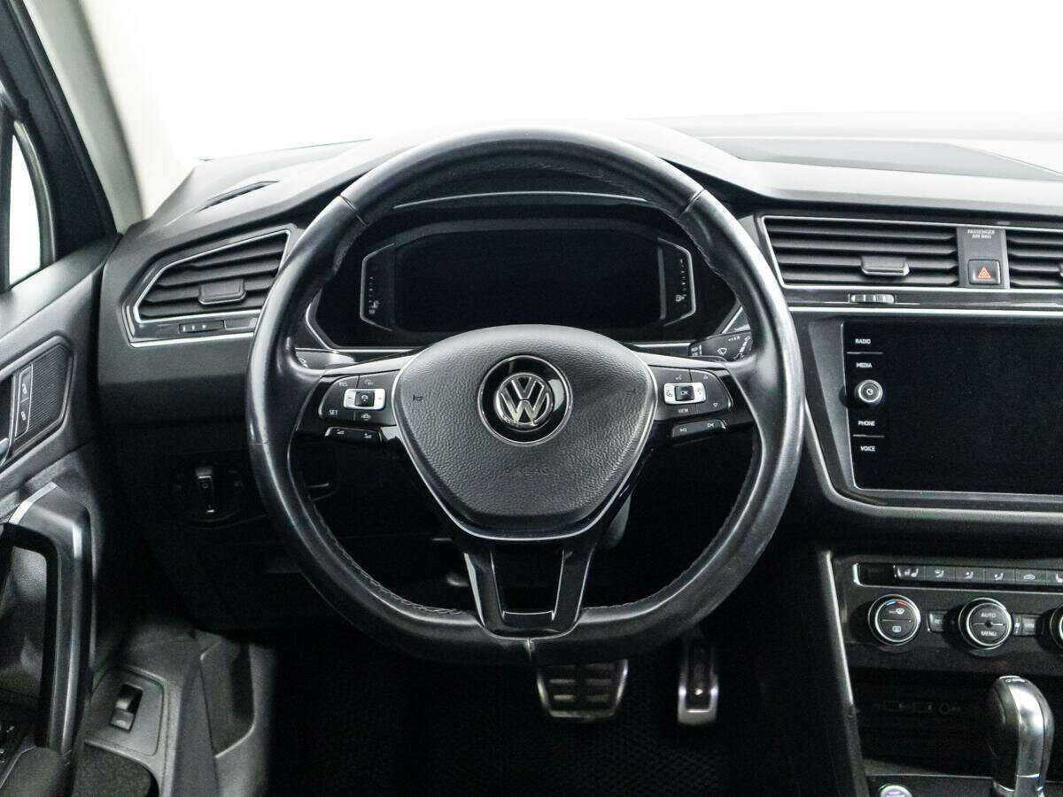 Купить Volkswagen Tiguan с пробегом. Фото: #20