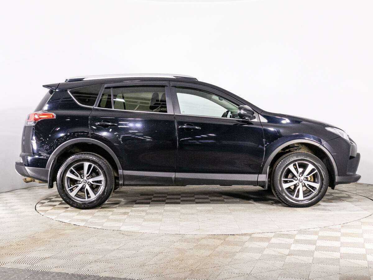 Купить Toyota RAV4 с пробегом. Фото: #3