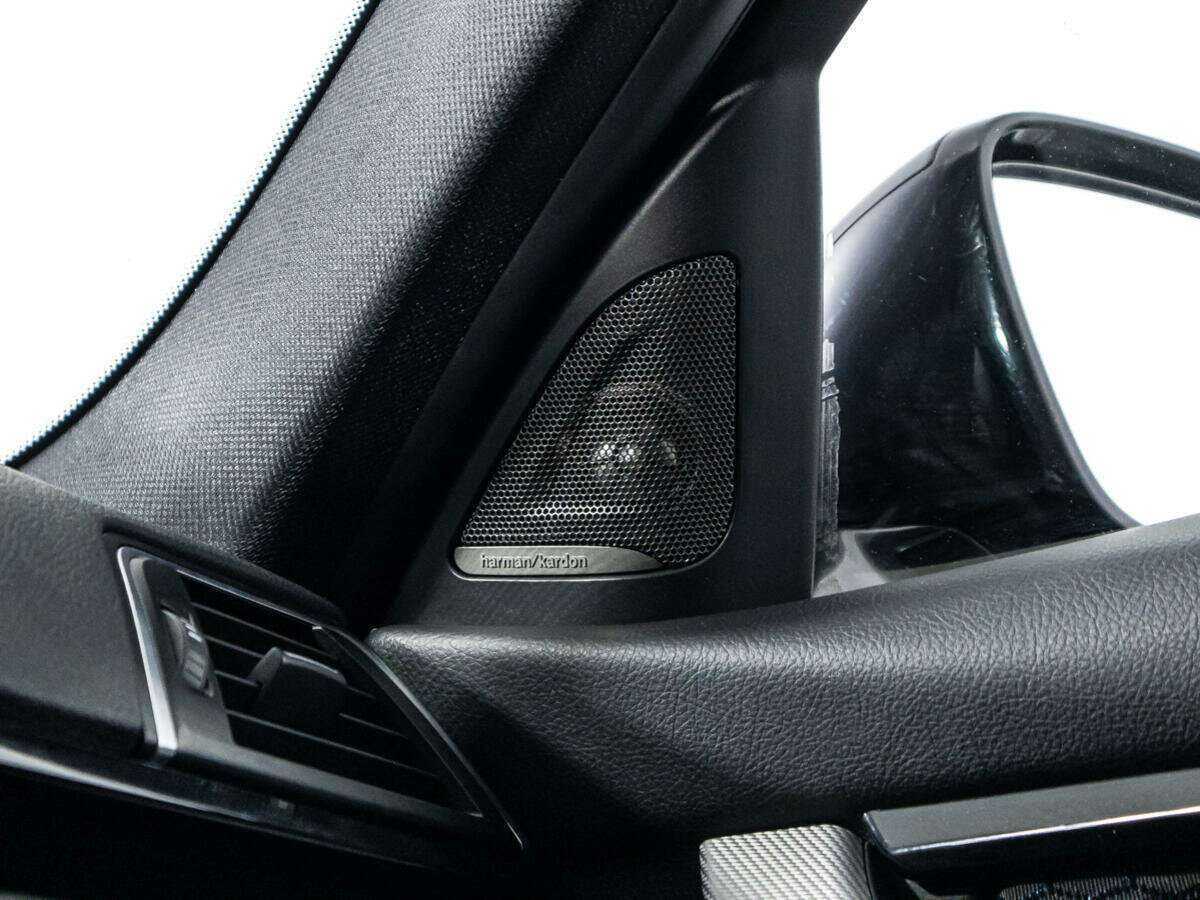 Купить BMW 3 серии с пробегом. Фото: #18