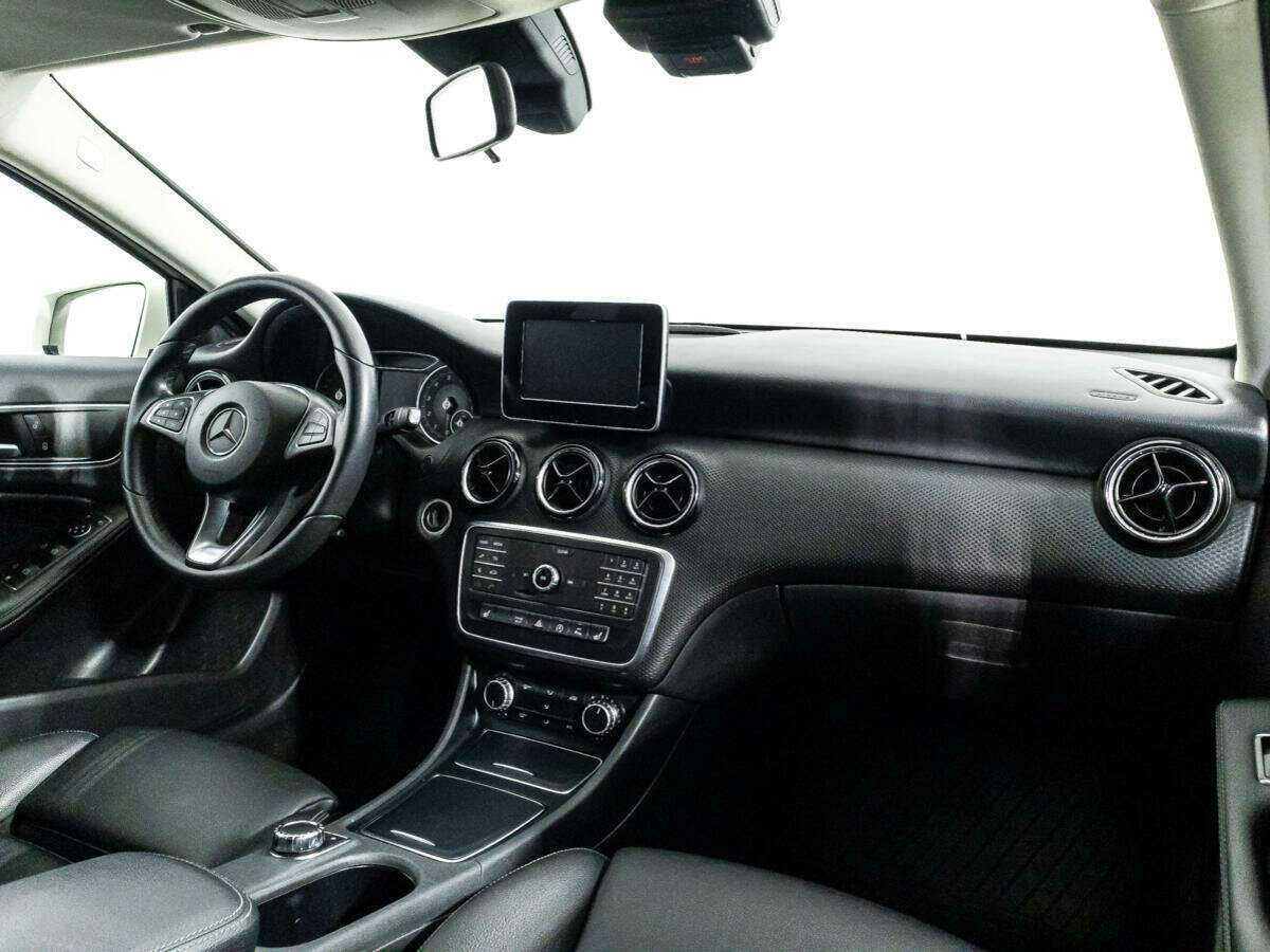 Купить Mercedes-Benz A-Класс с пробегом. Фото: #8