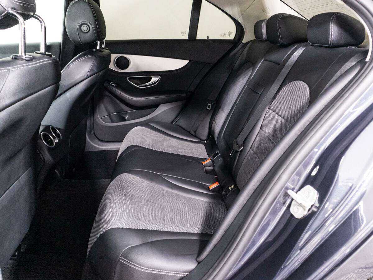 Купить Mercedes-Benz C-Класс с пробегом. Фото: #9