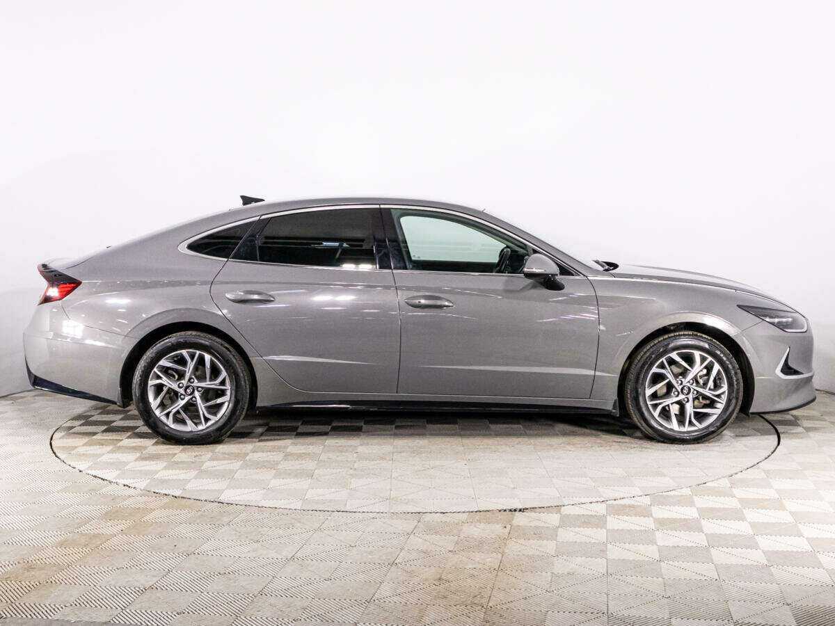 Купить Hyundai Sonata с пробегом. Фото: #3