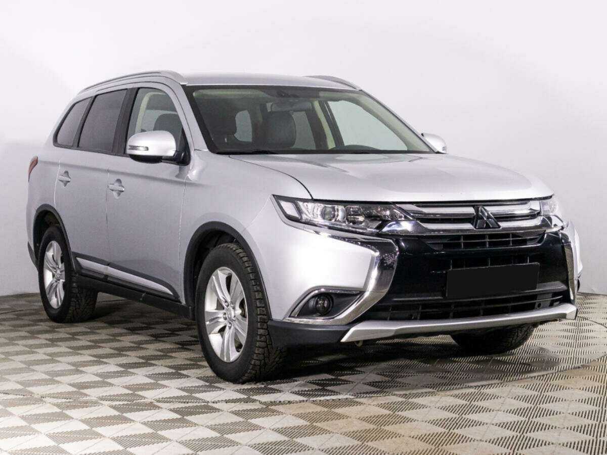 Купить Mitsubishi Outlander с пробегом. Фото: #2