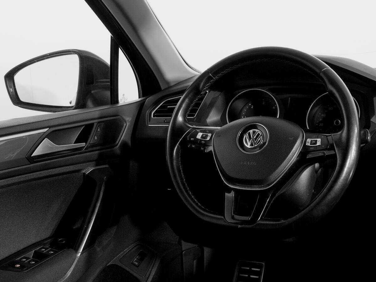 Купить Volkswagen Tiguan с пробегом. Фото: #14