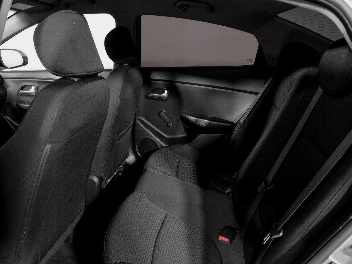 Купить Kia Rio с пробегом. Фото: #9