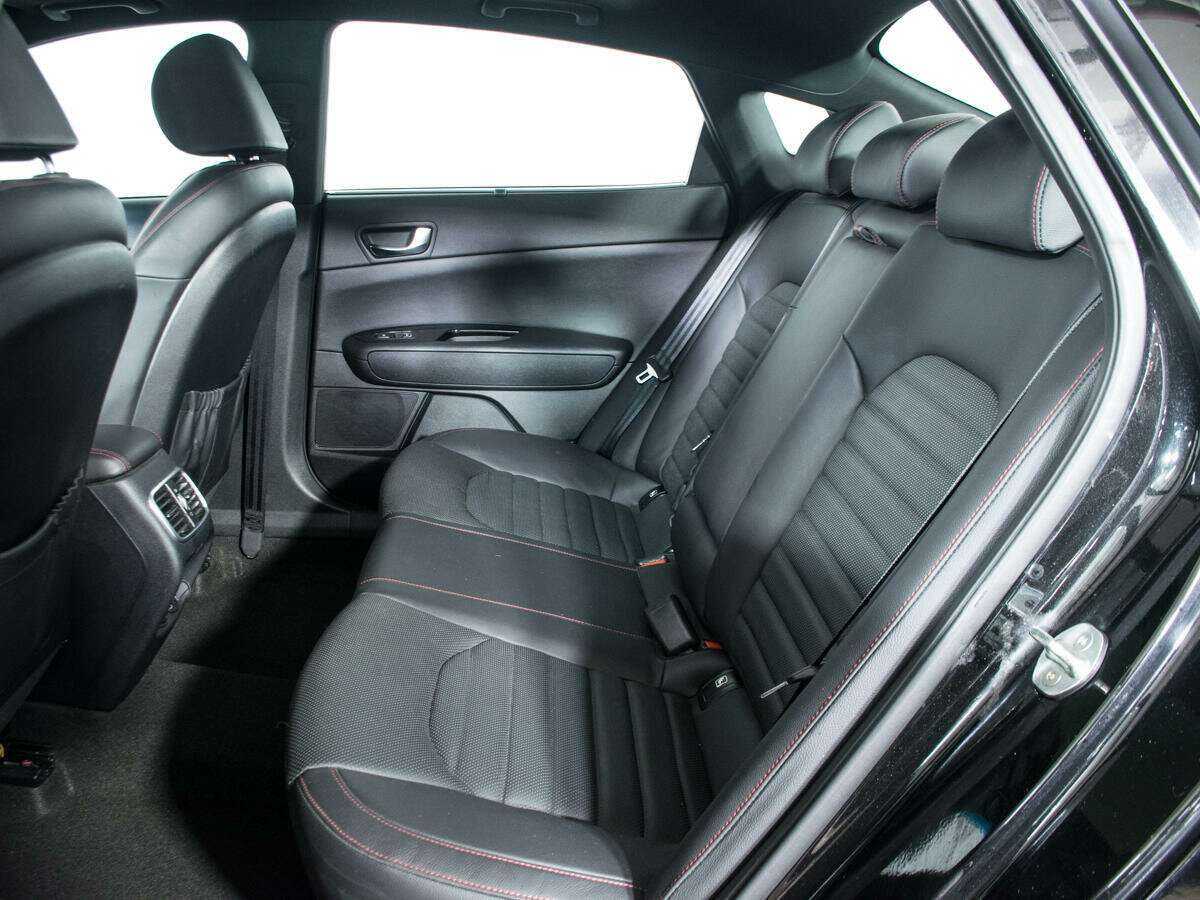 Купить Kia Optima с пробегом. Фото: #7