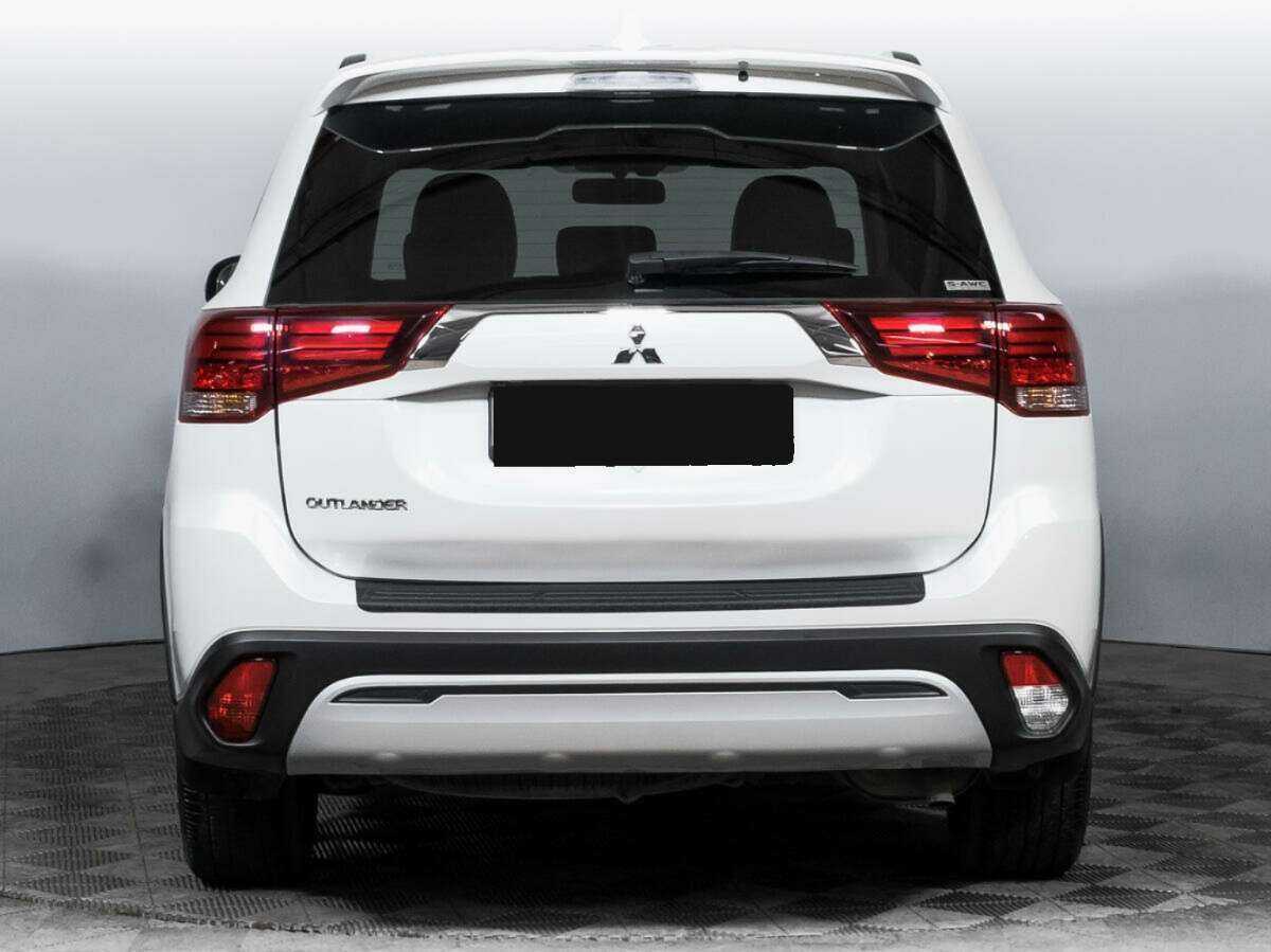 Купить Mitsubishi Outlander с пробегом. Фото: #5
