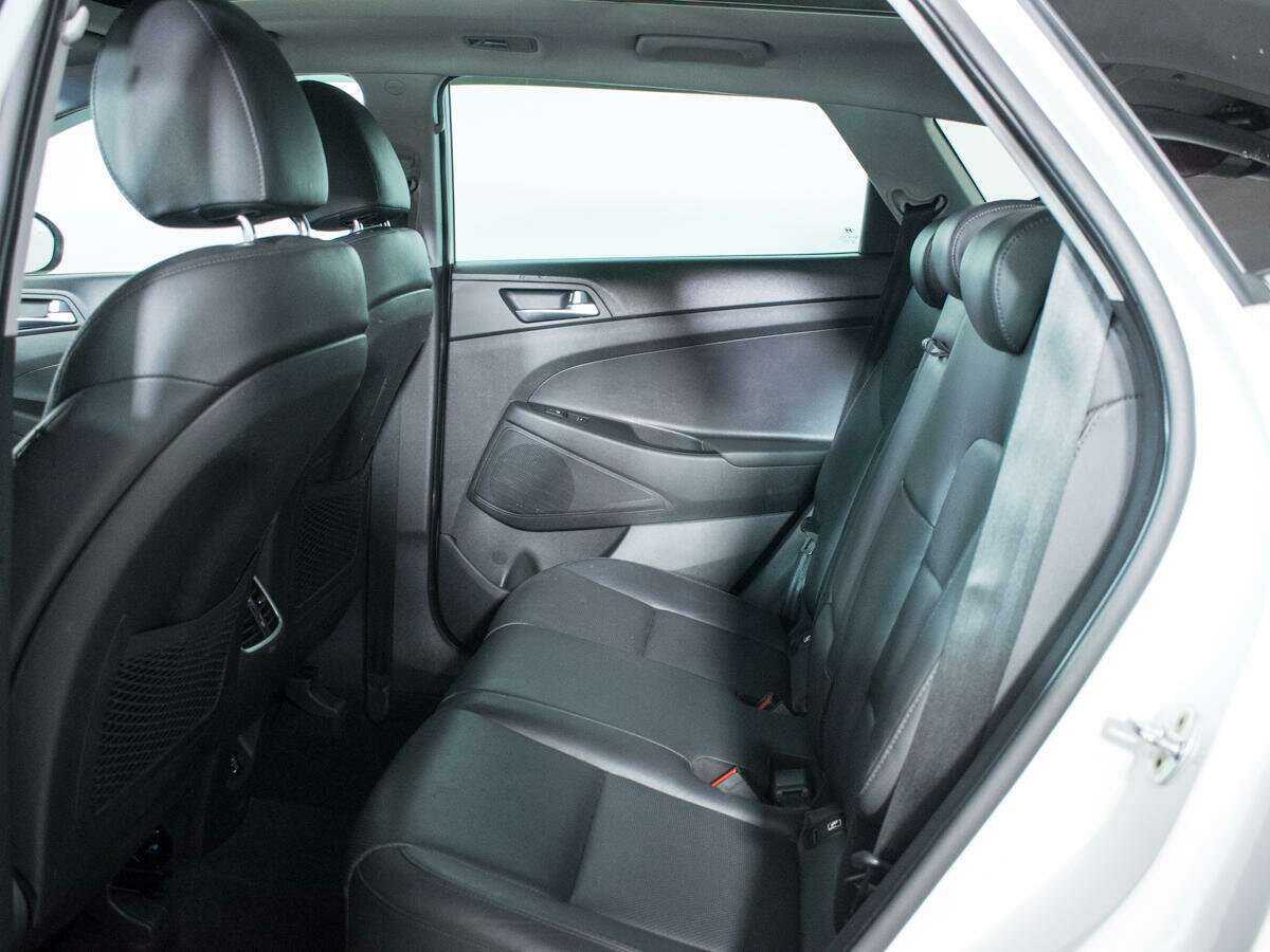 Купить Hyundai Tucson с пробегом. Фото: #9