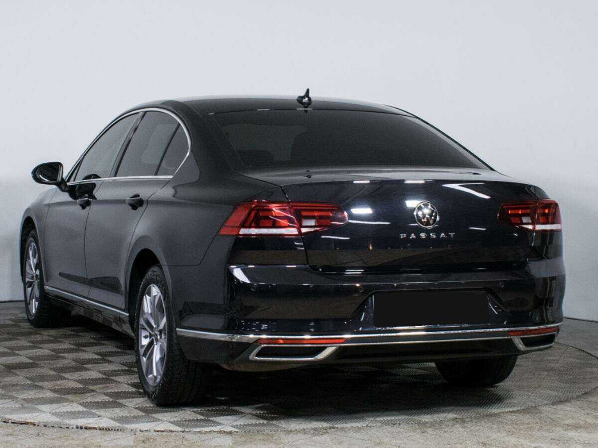Купить Volkswagen Passat с пробегом. Фото: #6