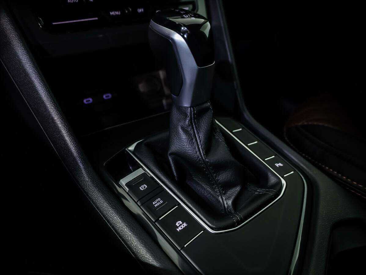 Купить Volkswagen Tiguan с пробегом. Фото: #14