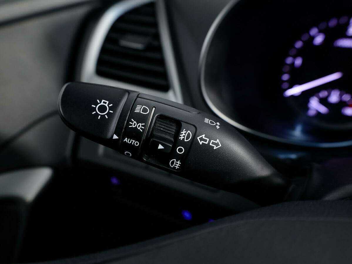 Купить Hyundai Santa Fe с пробегом. Фото: #16