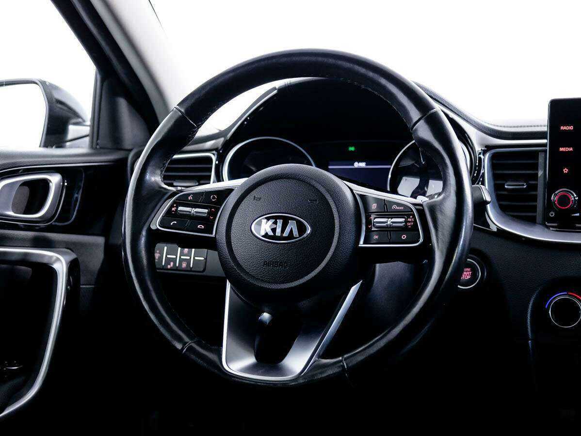 Купить Kia Ceed с пробегом. Фото: #16