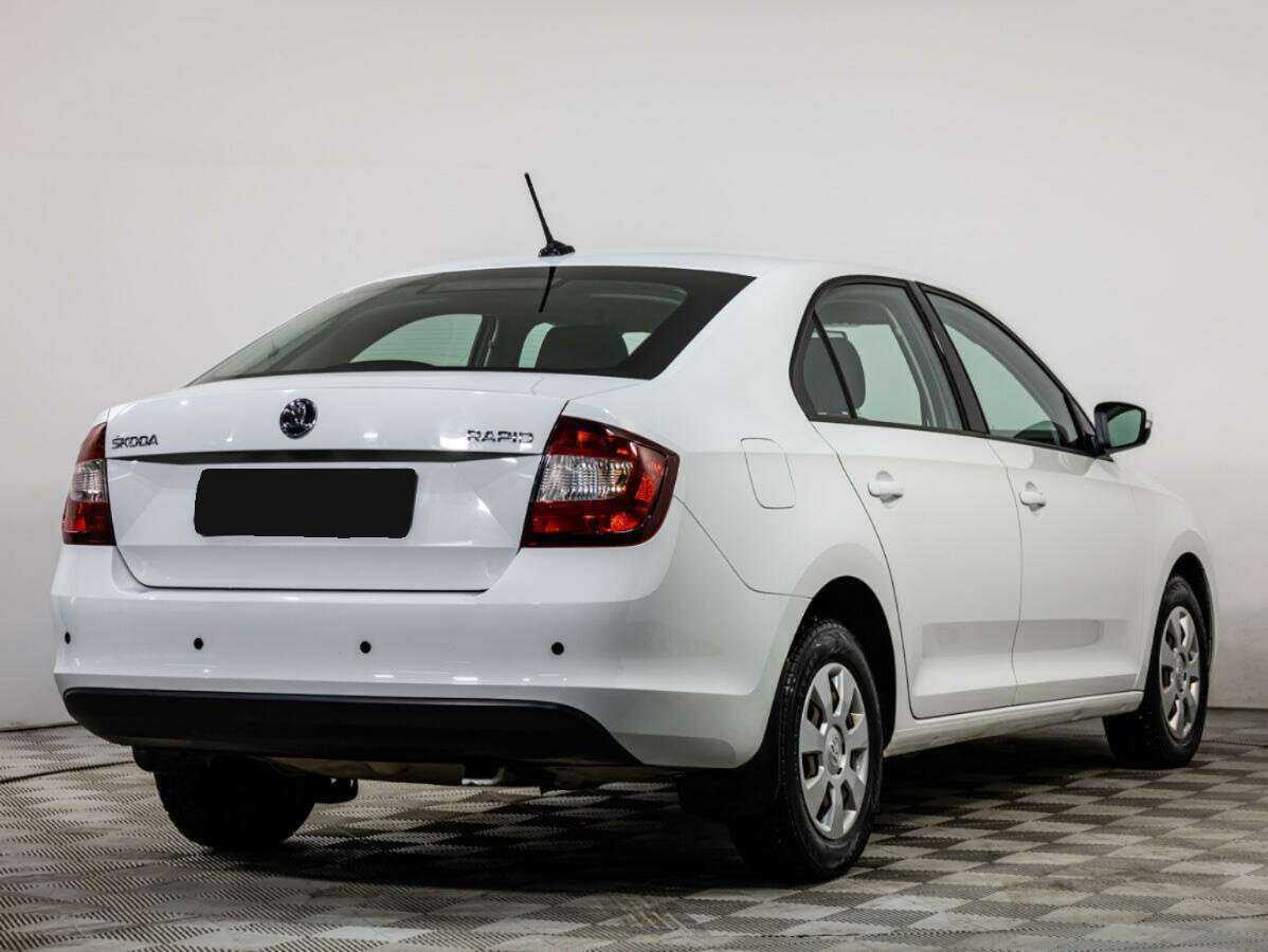 Купить Skoda Rapid с пробегом. Фото: #3