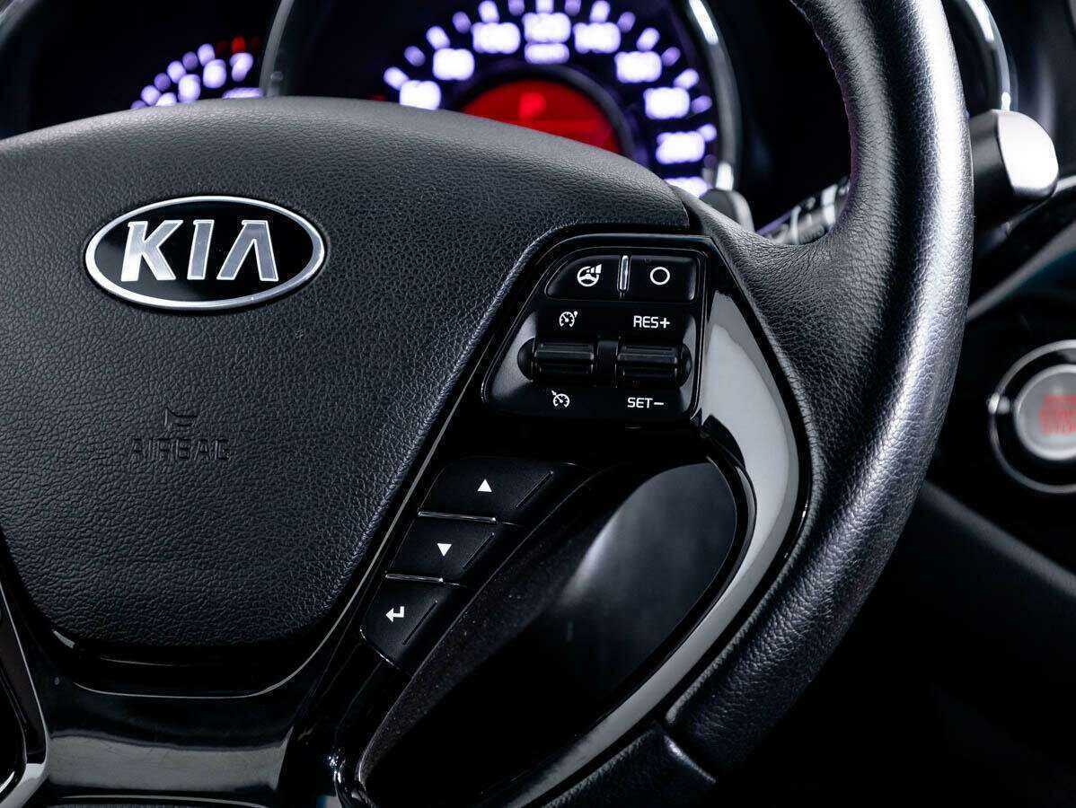 Купить Kia Ceed с пробегом. Фото: #19