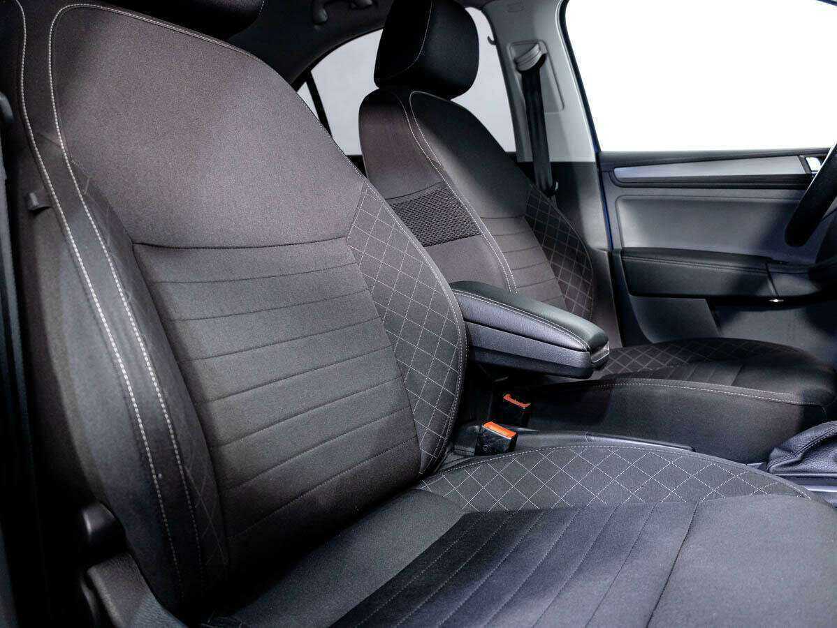 Купить Skoda Rapid с пробегом. Фото: #10