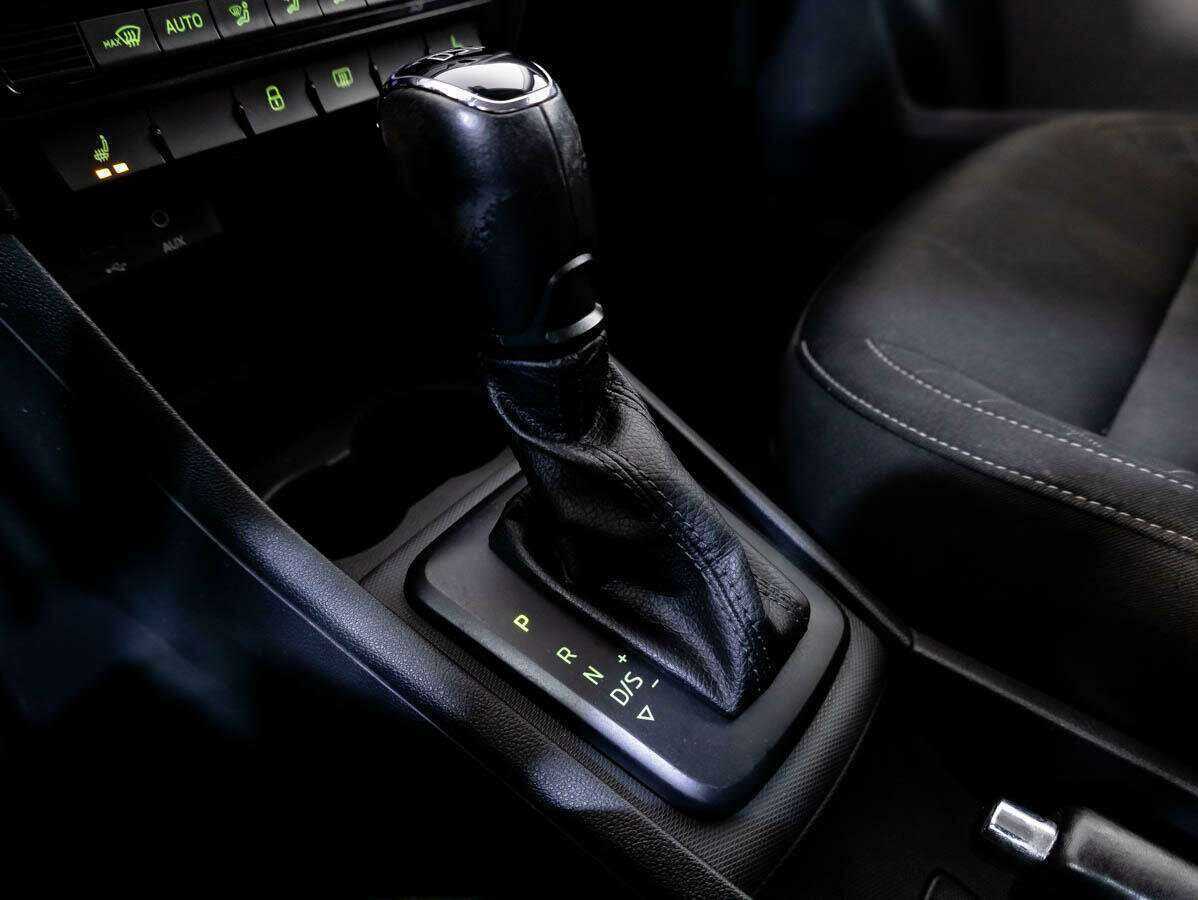 Купить Skoda Rapid с пробегом. Фото: #16