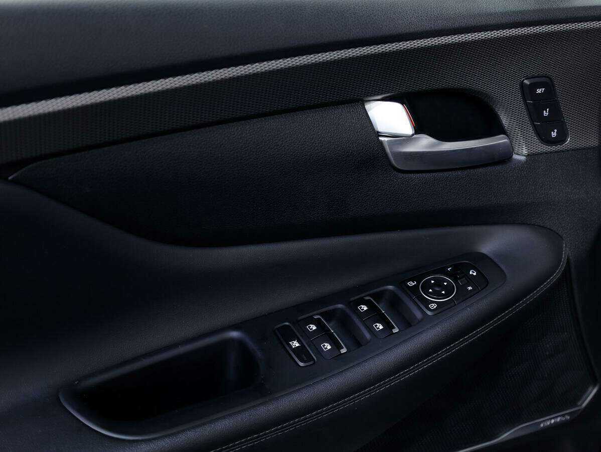 Купить Hyundai Santa Fe с пробегом. Фото: #23