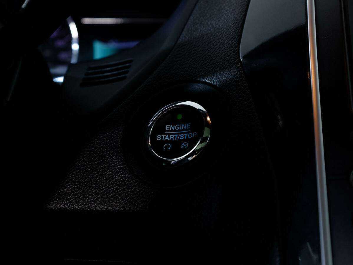 Купить Ford Explorer с пробегом. Фото: #25