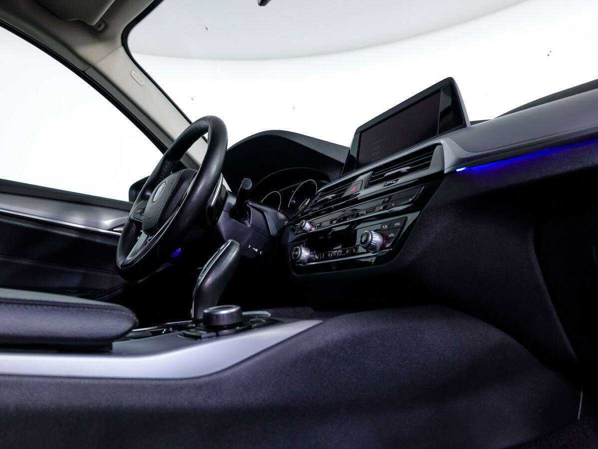 Купить BMW 5 серии с пробегом. Фото: #18