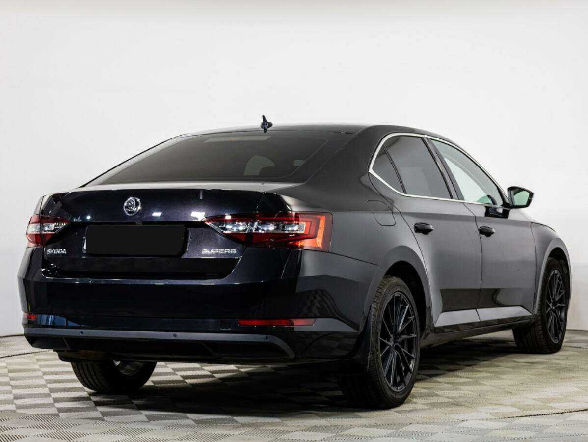 Купить Skoda Superb с пробегом. Фото: #3