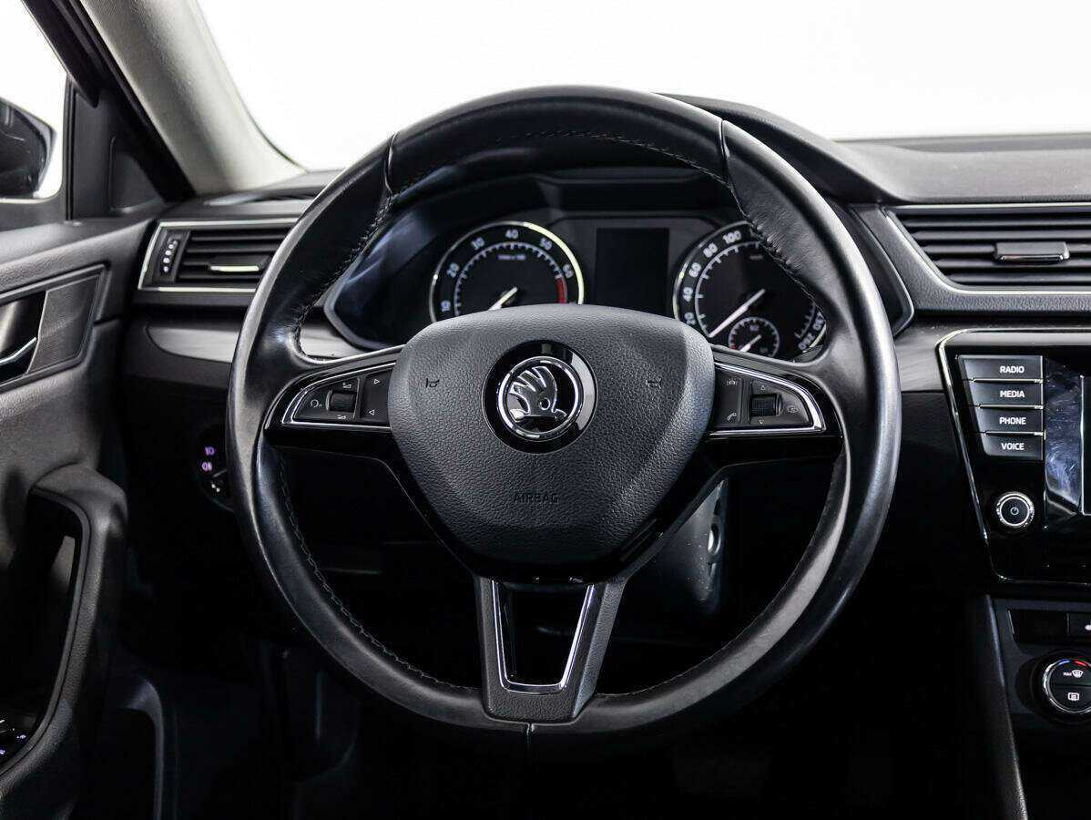 Купить Skoda Superb с пробегом. Фото: #9
