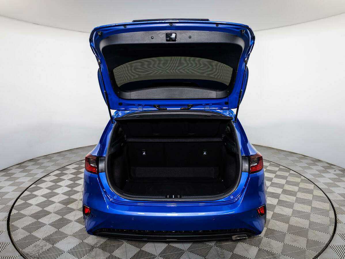 Купить Kia Ceed с пробегом. Фото: #16