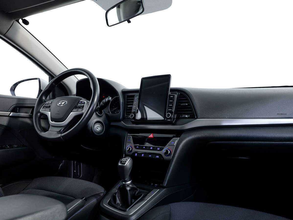 Купить Hyundai Elantra с пробегом. Фото: #7