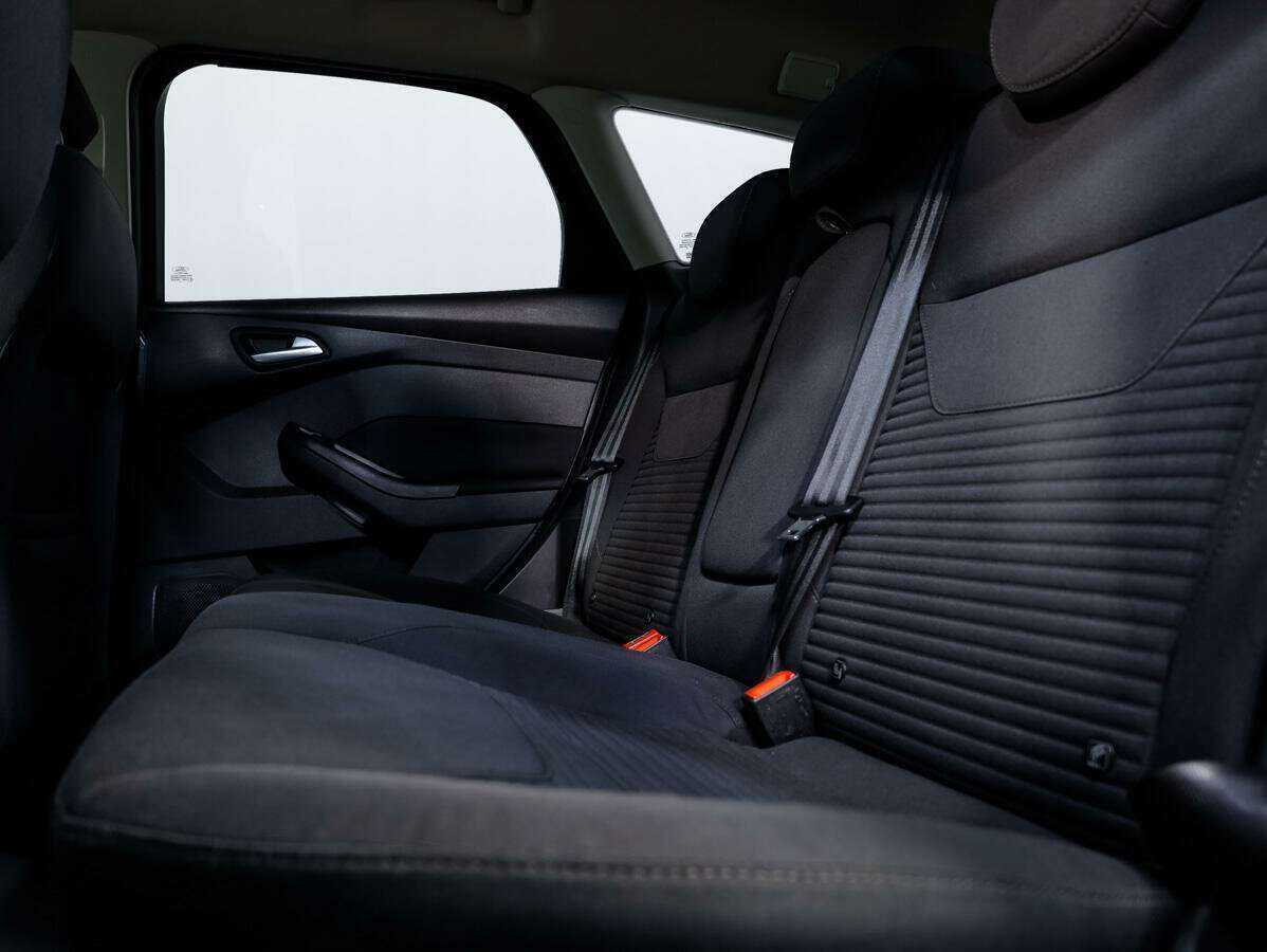 Купить Ford Focus с пробегом. Фото: #11