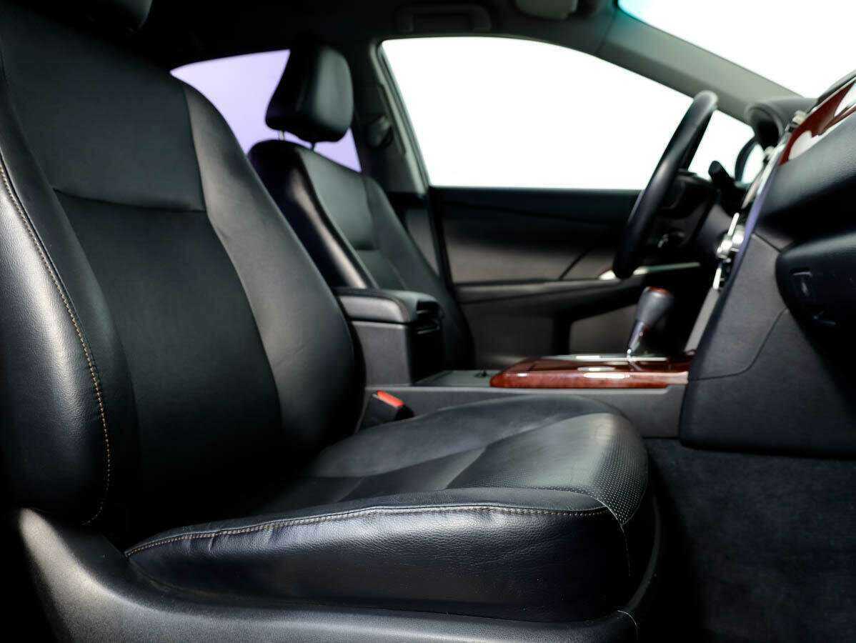 Купить Toyota Camry с пробегом. Фото: #11