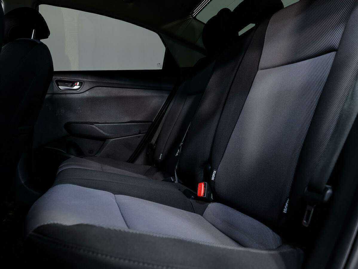 Купить Hyundai Solaris с пробегом. Фото: #12