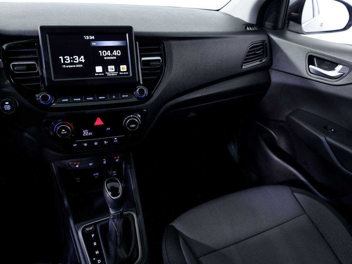 Купить Hyundai Solaris с пробегом. Фото: #13