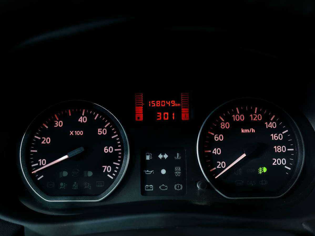 Купить Nissan Almera с пробегом. Фото: #14