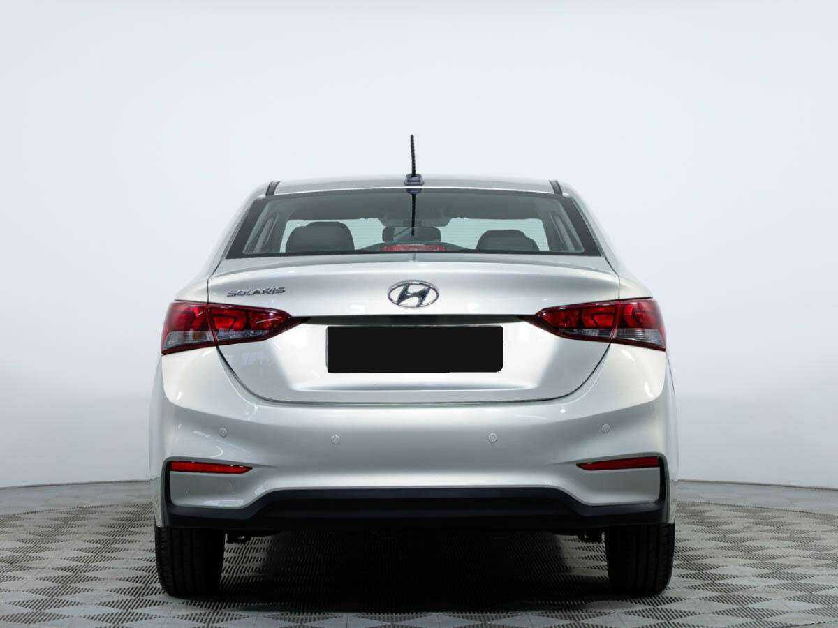 Купить Hyundai Solaris с пробегом. Фото: #4