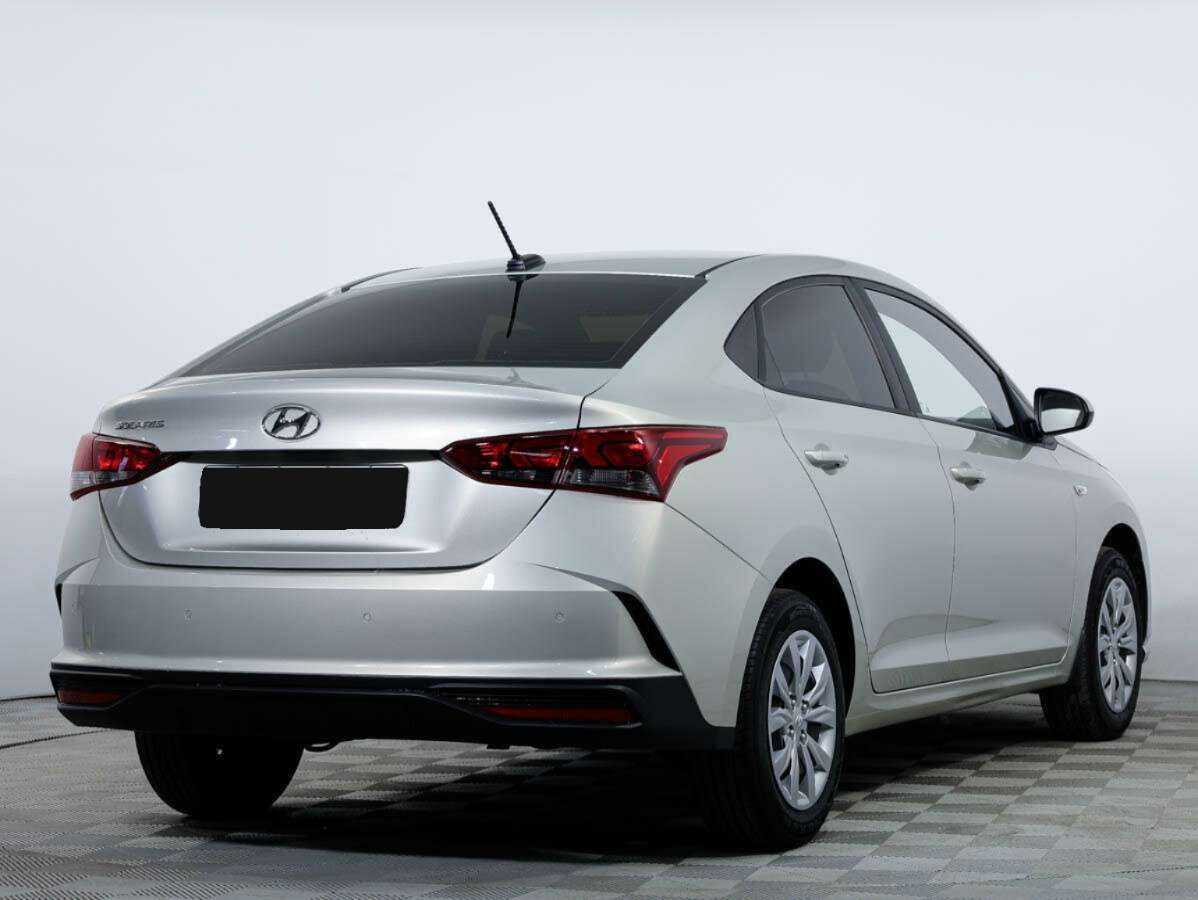 Купить Hyundai Solaris с пробегом. Фото: #3