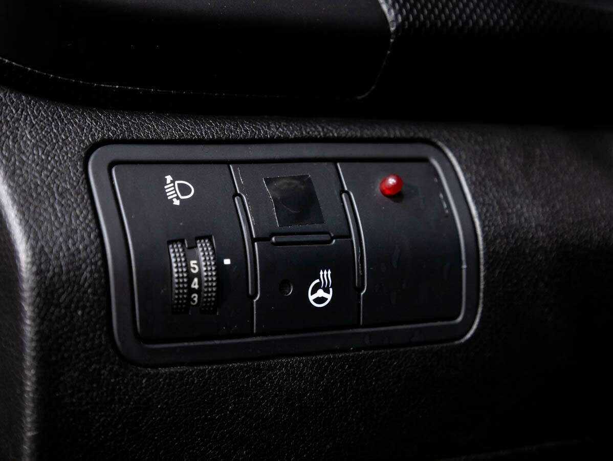 Купить Hyundai Solaris с пробегом. Фото: #13