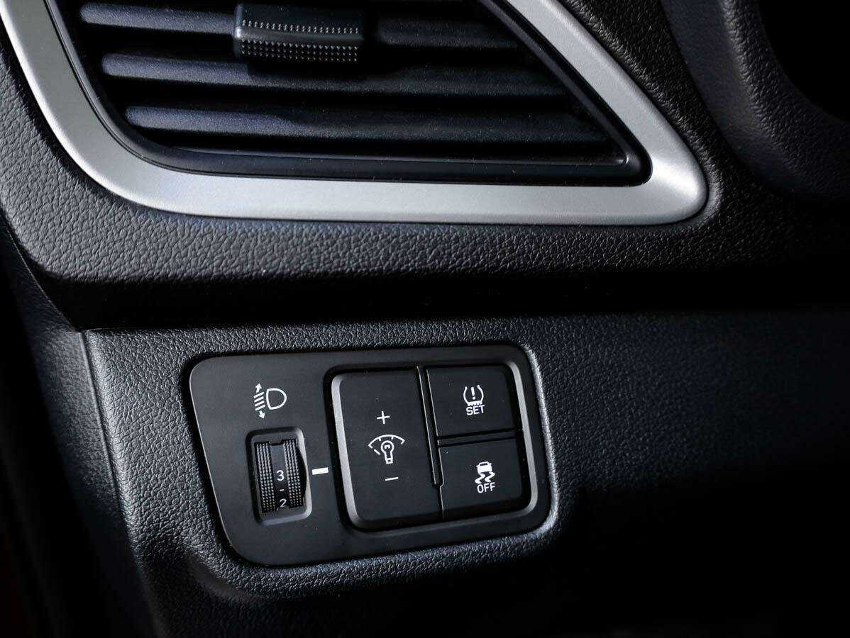 Купить Hyundai Solaris с пробегом. Фото: #13