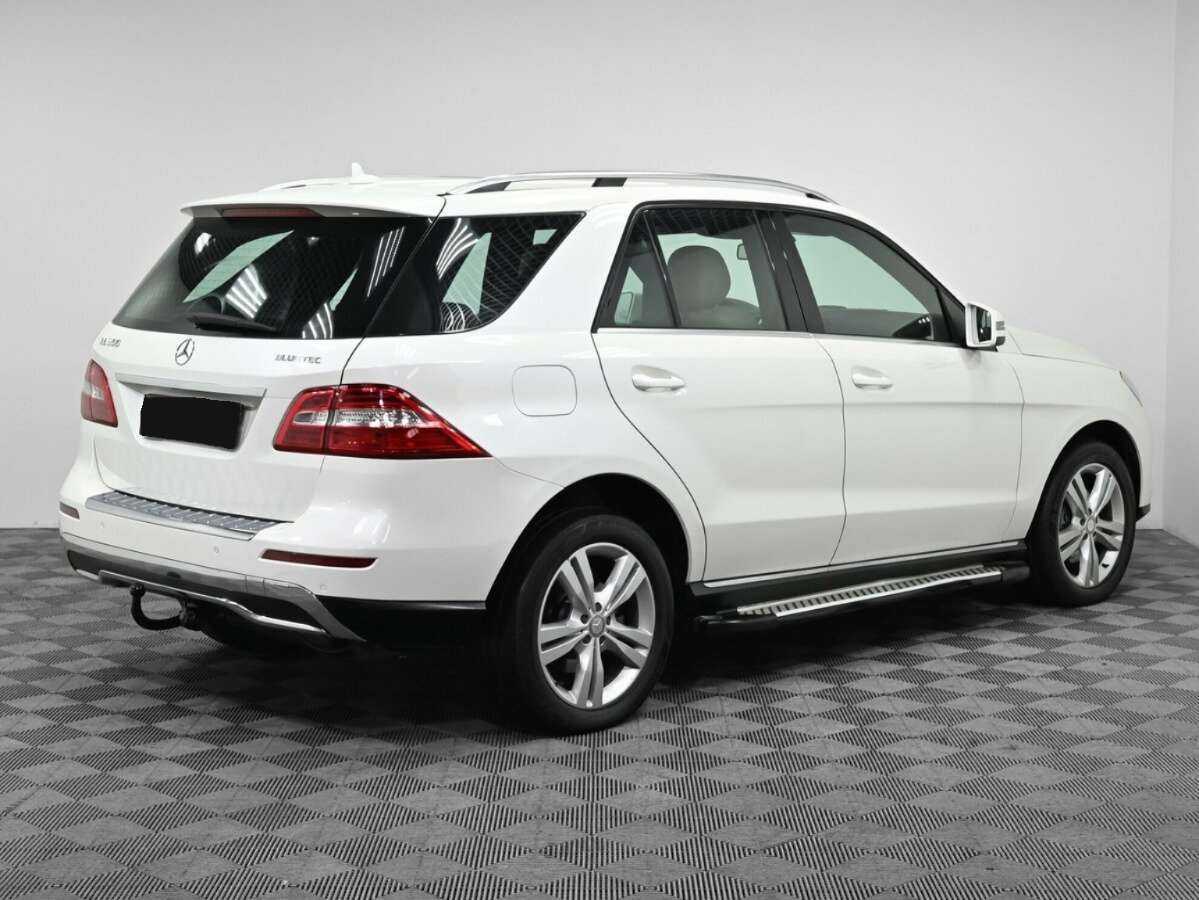 Купить Mercedes-Benz M-Класс с пробегом. Фото: #1