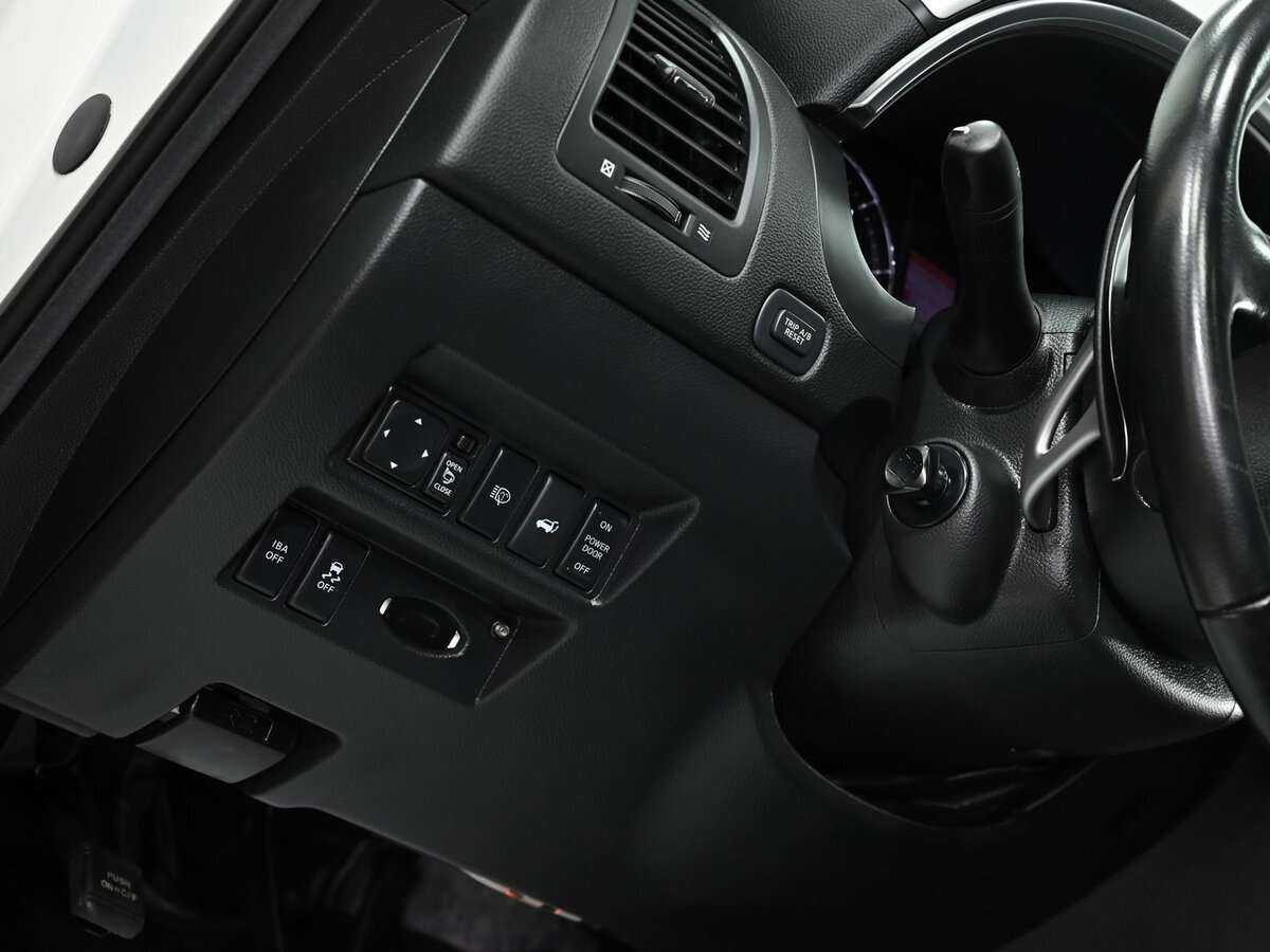 Купить Infiniti FX с пробегом. Фото: #10