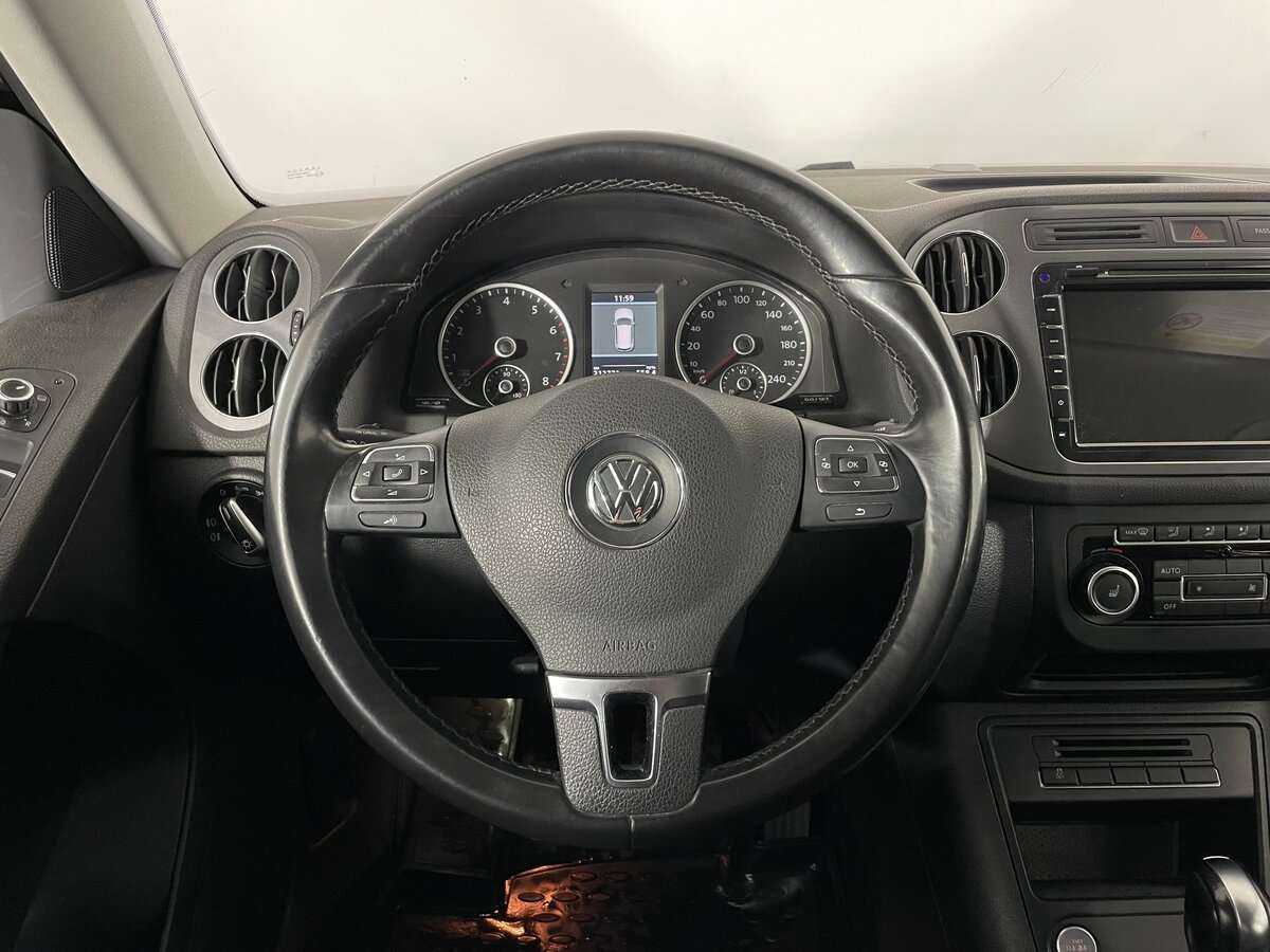 Купить Volkswagen Tiguan с пробегом. Фото: #9