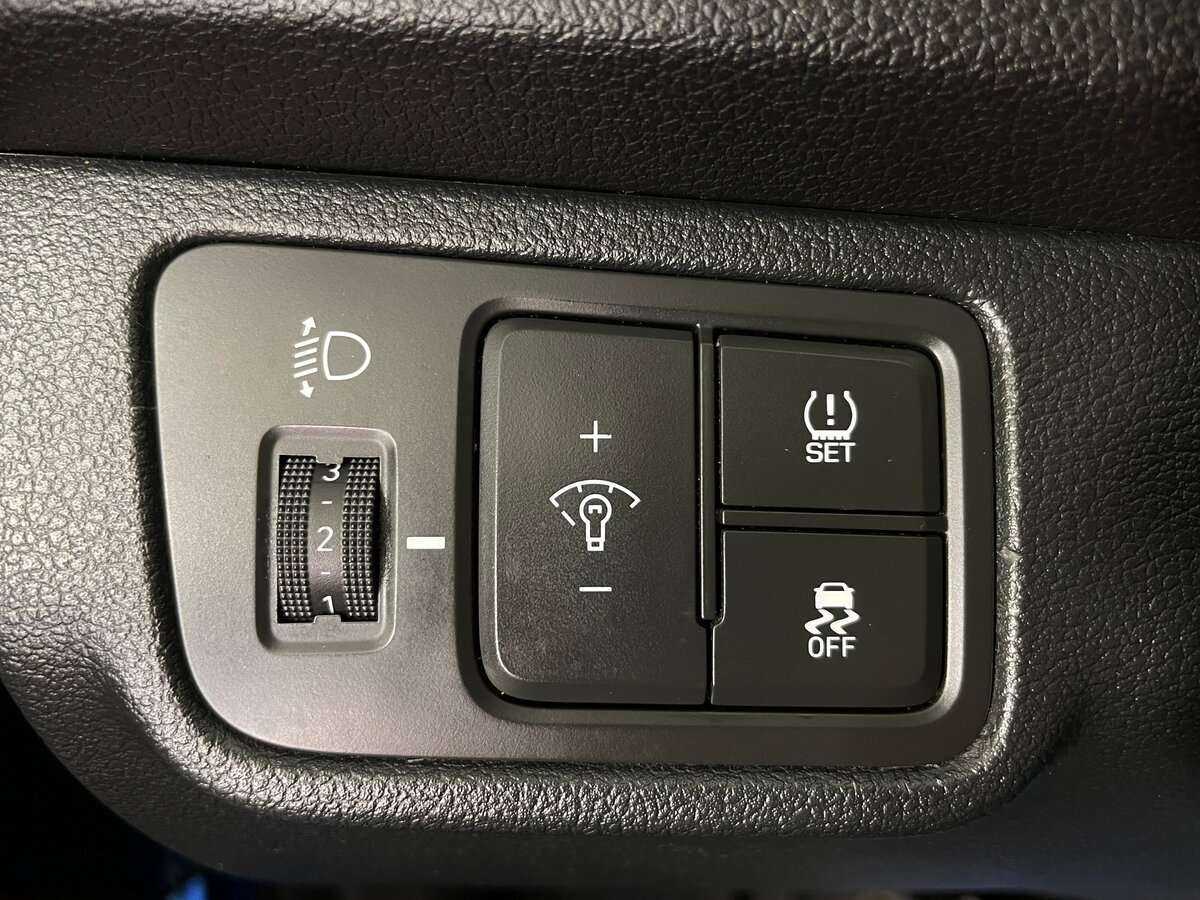 Купить Hyundai Solaris с пробегом. Фото: #18