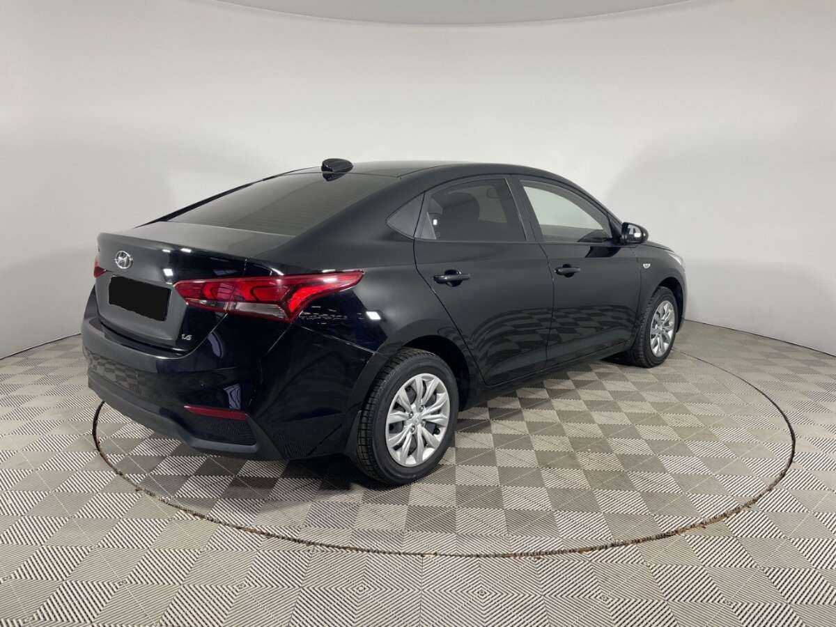 Купить Hyundai Solaris с пробегом. Фото: #3