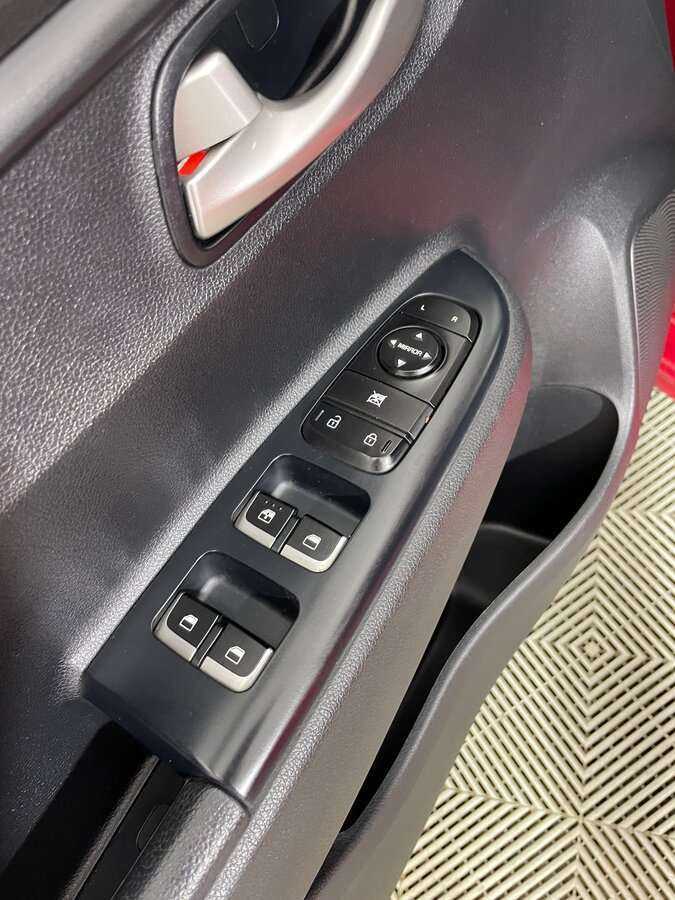 Купить Kia Rio с пробегом. Фото: #19