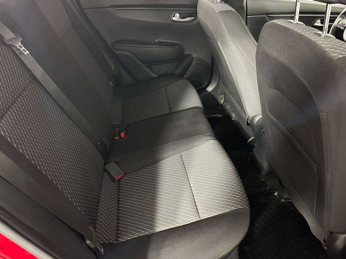 Купить Kia Rio с пробегом. Фото: #18