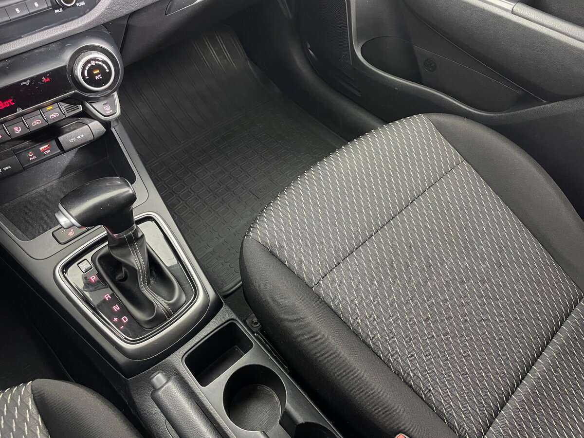 Купить Kia Rio с пробегом. Фото: #13