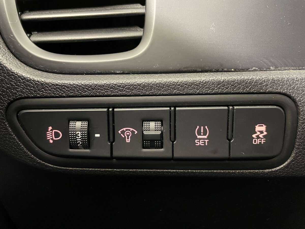 Купить Kia Rio с пробегом. Фото: #18