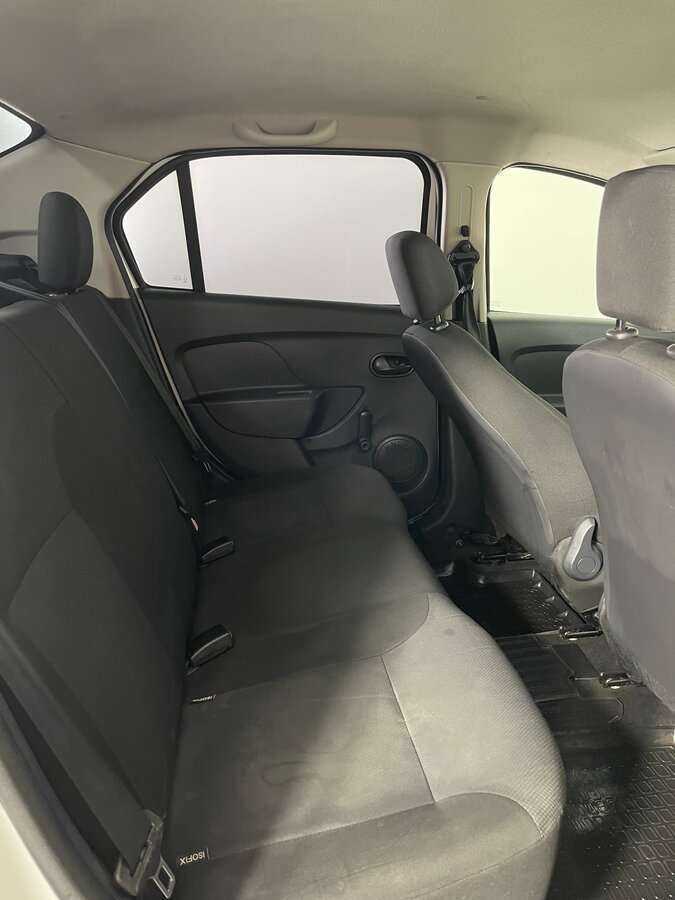 Купить Renault Logan с пробегом. Фото: #21