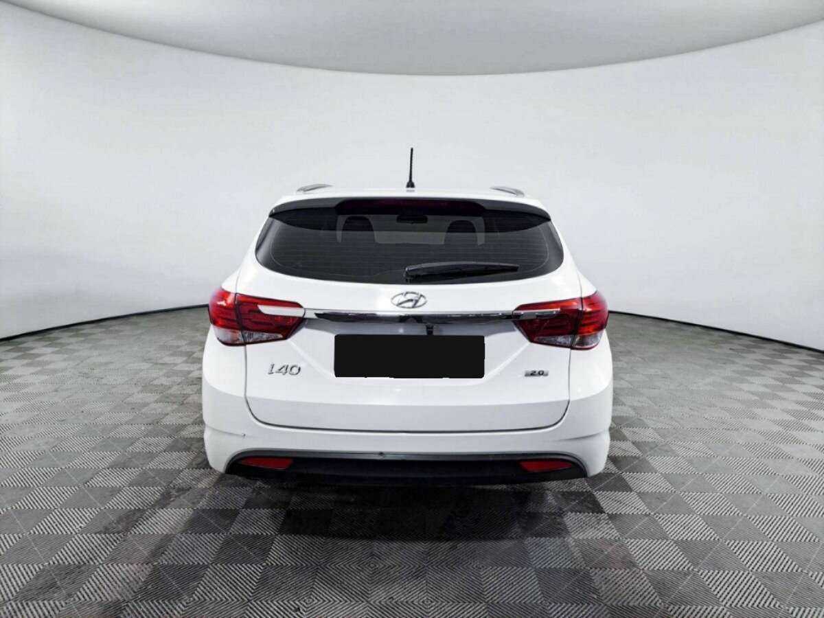 Купить Hyundai i40 с пробегом. Фото: #5
